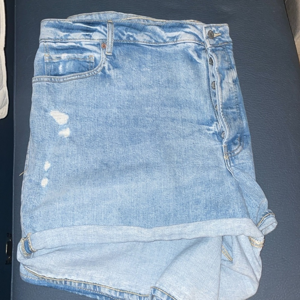 💕Old Navy Plus Distressed Button Fly Shorts - Picture 2 of 5